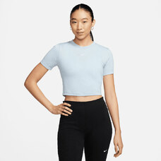 Sportswear Essential Women's Slim-Fit Crop T-Shirt