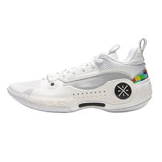 10 Low Rainbow Sneaker